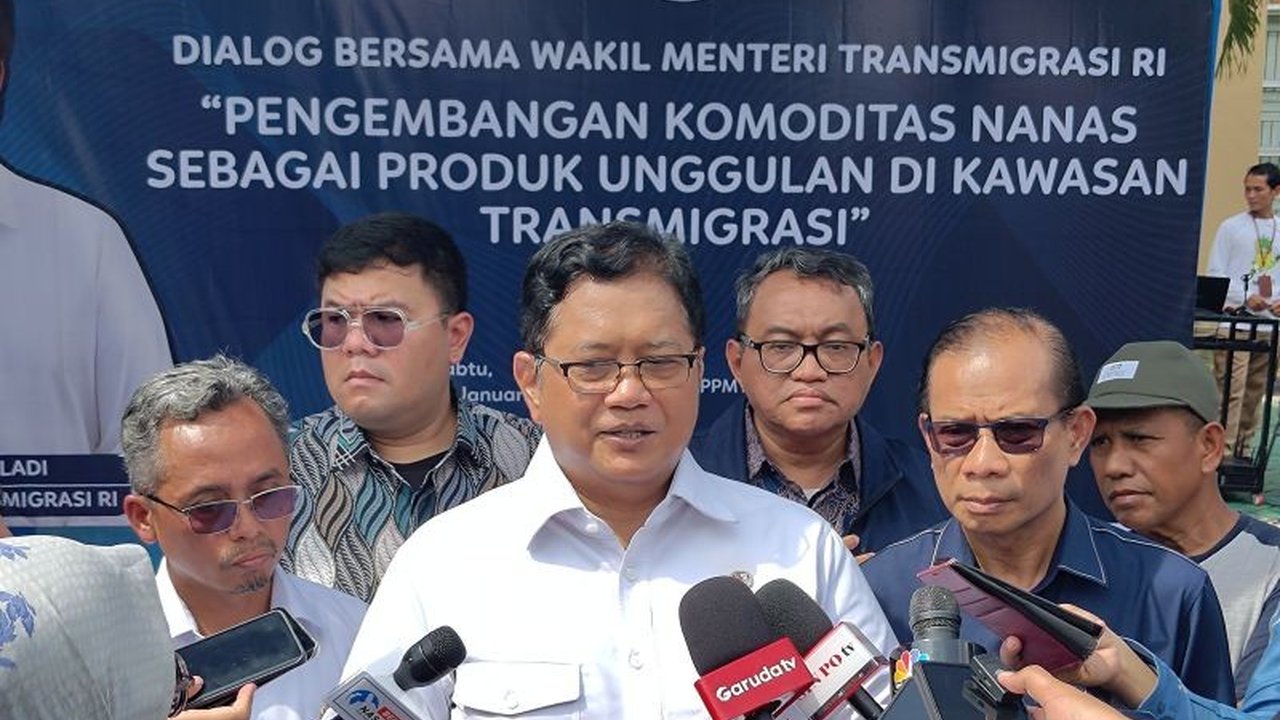 Wakil Menteri Transmigrasi menegaskan program transmigrasi kini diarahkan untuk menciptakan kawasan ekonomi terintegrasi, meningkatkan kesejahteraan melalui komoditas unggulan dan pemberdayaan masyarakat.