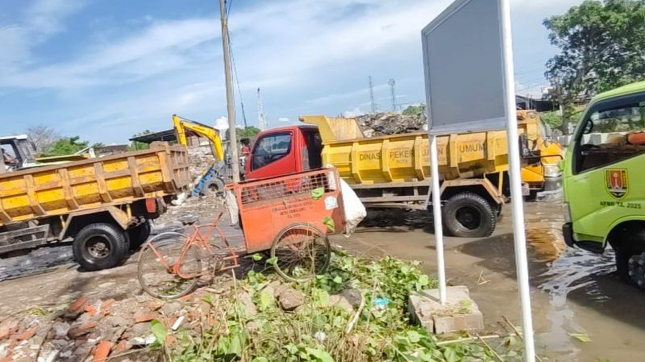Pemerintah Kota Semarang gencar melakukan penanganan sampah di TPS, termasuk Muktiharjo Kidul, demi kenyamanan warga. Simak strategi Pemkot Semarang untuk mewujudkan lingkungan bersih berkelanjutan.