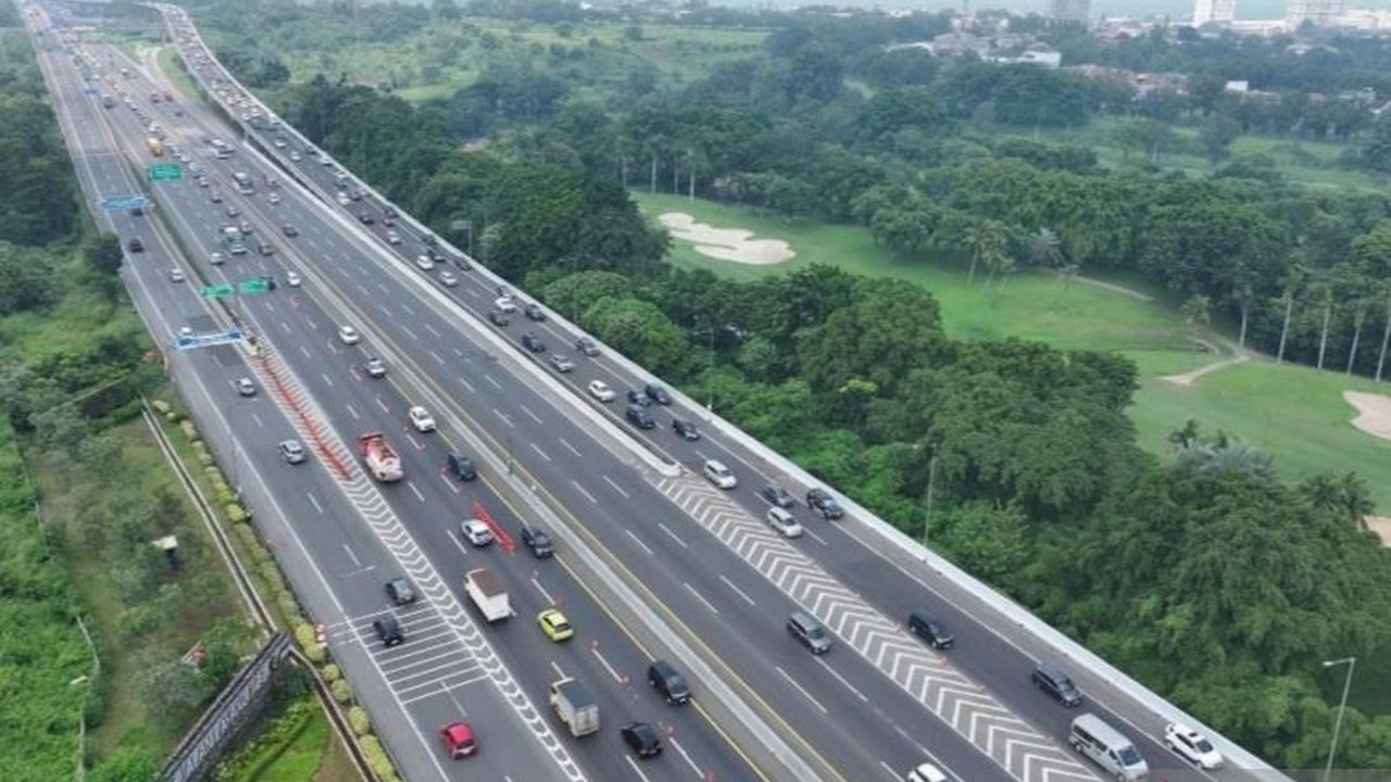 PT. Jasamarga Jalanlayang Cikampek mencatat **Lonjakan Pengendara MBZ** secara signifikan, didominasi kendaraan yang meninggalkan Jakarta menuju timur selama libur Isra Miraj 2026. Penasaran berapa peningkatannya?