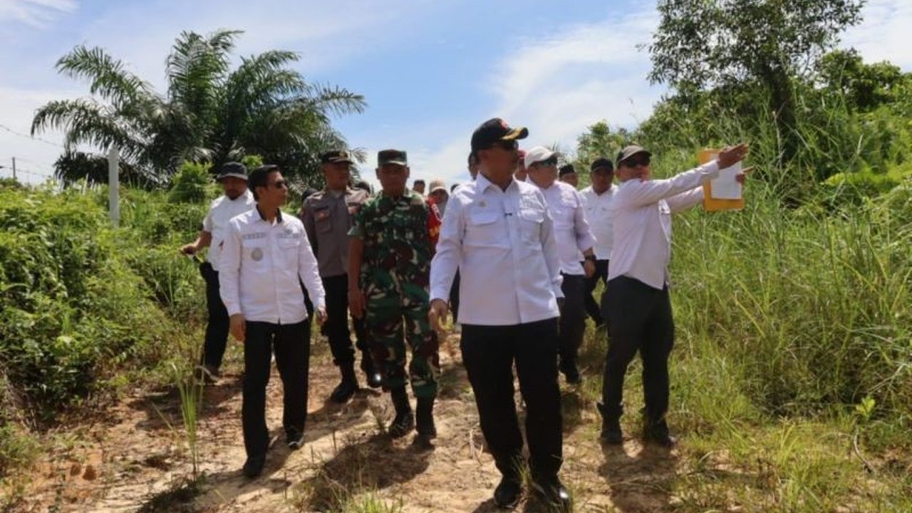Pemkab Kutai Kartanegara (Kukar) serius menggarap proyek Sekolah Rakyat Kukar di Desa Batu-Batu, Muara Badak, untuk meningkatkan kualitas SDM warga kurang mampu dan memperluas akses pendidikan yang inklusif.