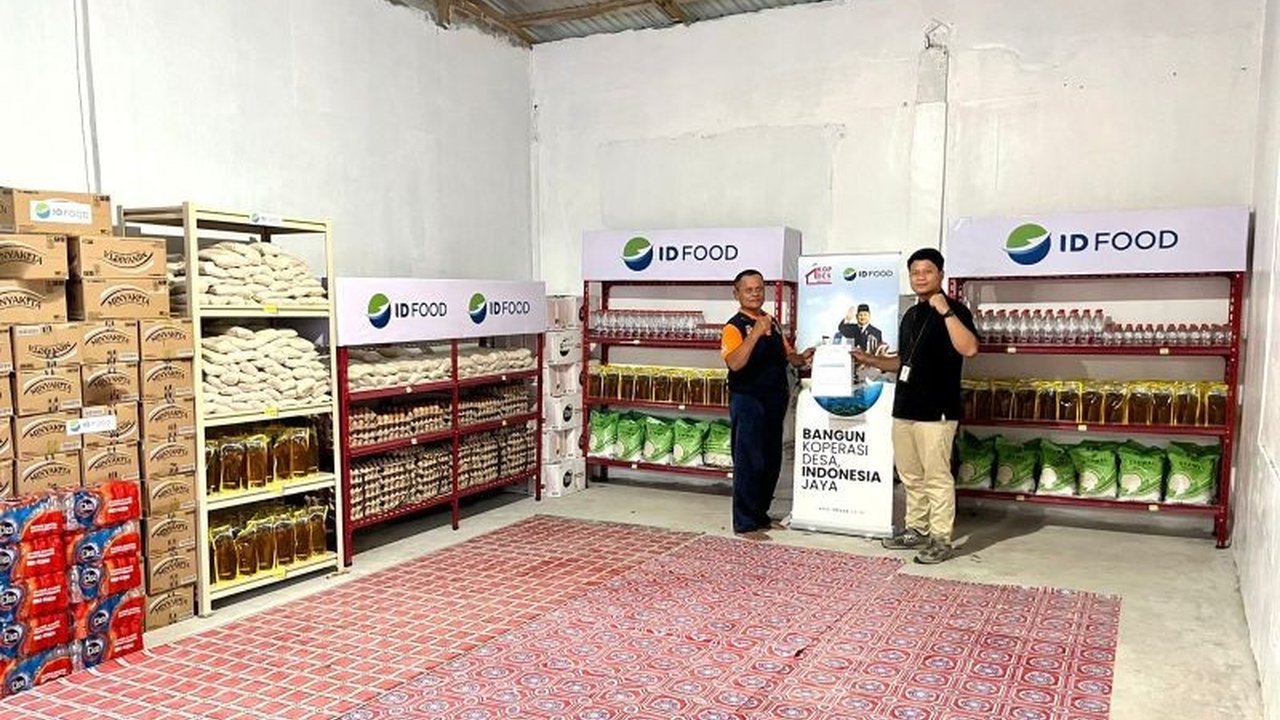 Pemerintah Provinsi Sulawesi Tengah (Pemprov Sulteng) telah berhasil membentuk 1.981 Koperasi Merah Putih di seluruh desa dan kelurahan, kini fokus pada penguatan kapasitas untuk mendorong ekonomi lokal dan meningkatkan kesejahteraan masyarakat.