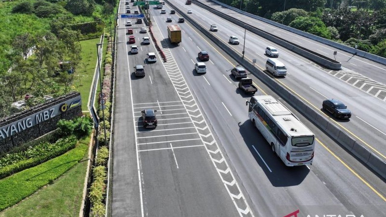 PT Jasamarga Jalanlayang Cikampek (JJC) mencatat peningkatan signifikan pada volume lalu lintas Tol MBZ selama libur Isra Miraj, mencapai 189.290 kendaraan, menunjukkan mobilitas tinggi masyarakat.