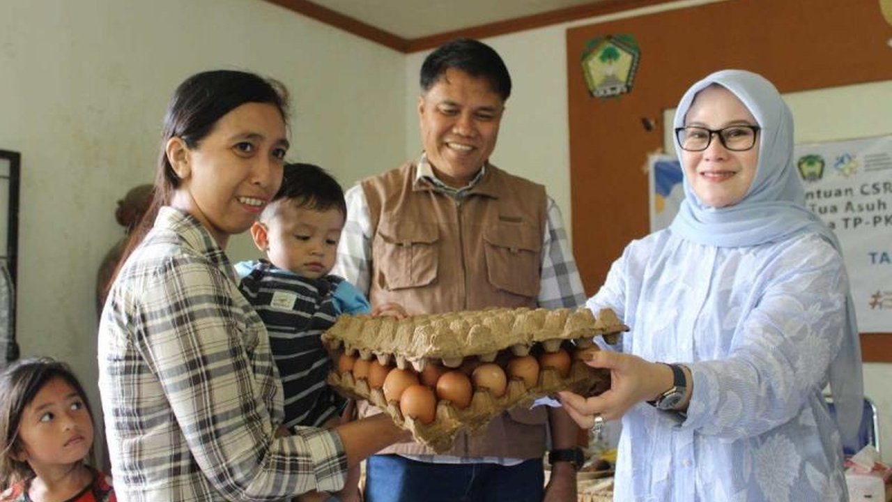 Tim Penggerak PKK Kabupaten Gowa bersama Bank Sulselbar bersinergi memperkuat upaya pencegahan stunting di daerah, memanfaatkan dana Corporate Social Responsibility (CSR) untuk program Genting 2026.