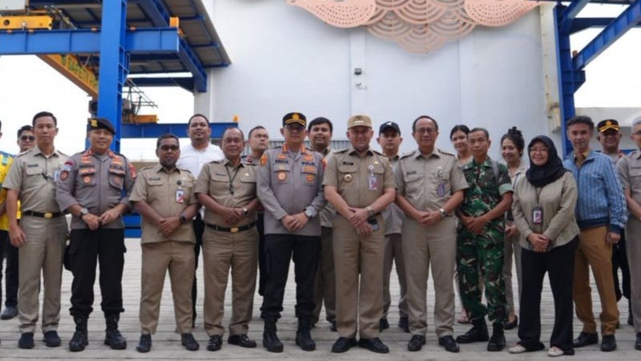 Forkopimko Jakarta Utara meninjau rumah pompa utama untuk memastikan Kesiapan Penanggulangan Banjir Jakarta Utara di tengah musim hujan, adakah kendala yang ditemukan?