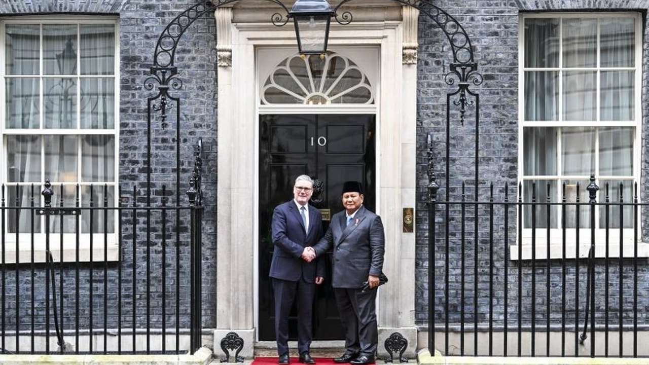 Presiden Prabowo Subianto menekankan pentingnya kerja sama maritim antara Indonesia dan Inggris sebagai pilar vital bagi perkembangan ekonomi maritim Indonesia, membuka peluang besar bagi nelayan dan sektor kelautan.