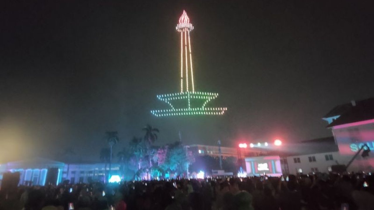 Unit Pengelola Kawasan (UPK) Kota Tua mencatat lebih dari 2,4 juta wisatawan membanjiri Wisata Kota Tua sepanjang 2025, menandai peningkatan signifikan berkat beragam aktivitas dan layanan prima.