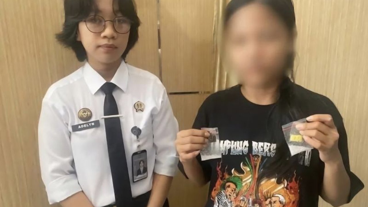 Kejelian petugas berhasil menggagalkan upaya penyelundupan narkotika Lapas Metro, termasuk sabu dan ekstasi, yang dibawa pengunjung saat jam besuk, menunjukkan komitmen kuat dalam pemberantasan narkoba.