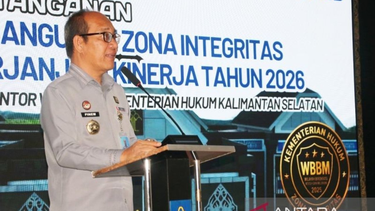 Kantor Wilayah Kemenkum Kalsel fokus pada peningkatan kualitas pelayanan publik sepanjang tahun 2026, mendorong inovasi dan transformasi digital untuk mencapai predikat Wilayah Birokrasi Bersih dan Melayani (WBBM).