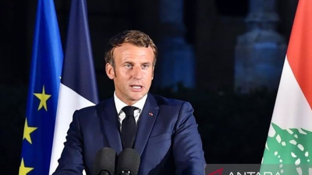 Presiden Prancis Emmanuel Macron menegaskan Uni Eropa siap mengaktifkan Mekanisme Anti-Paksaan UE untuk merespons ancaman tarif dari Amerika Serikat terkait isu Greenland. Akankah ini memicu perang dagang global yang lebih luas?