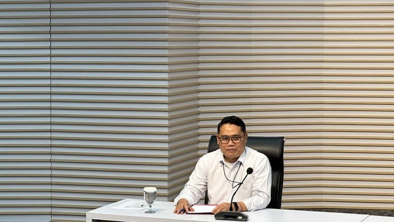 Komisi Pemberantasan Korupsi (KPK) membuka kemungkinan untuk memeriksa Ahmad Husein, salah satu pengunjuk rasa yang sempat berdamai dengan Bupati Pati Sudewo, terkait dugaan aliran uang dalam kasus yang menjerat Sudewo.