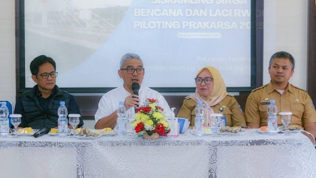 Pemerintah Kota Bandung berkomitmen tidak menggunakan insinerator kecil untuk pengelolaan sampah, sejalan dengan regulasi lingkungan hidup dan arahan pemerintah pusat, demi mewujudkan solusi sampah yang berkelanjutan.
