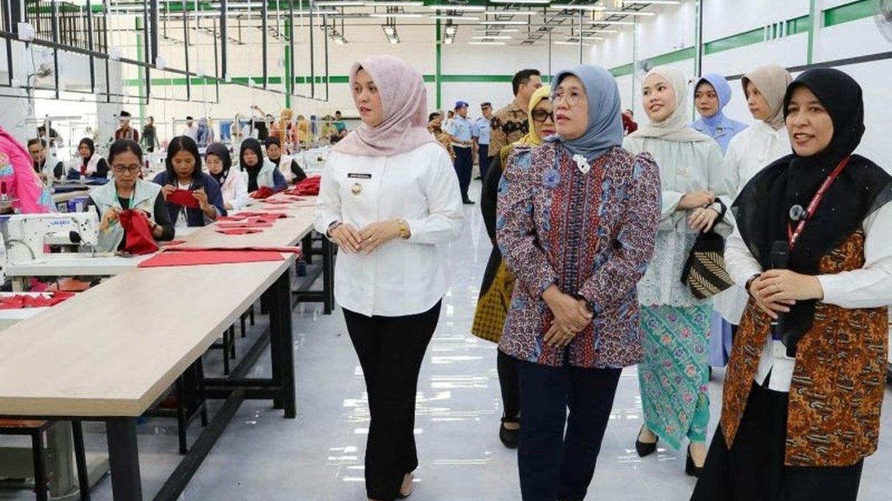 Kementerian Perindustrian (Kemenperin) menaruh harapan besar pada Sentra Fashion Sri Kuala Lobam di Bintan untuk mendorong pertumbuhan UMKM dan ekonomi kreatif di wilayah tersebut.