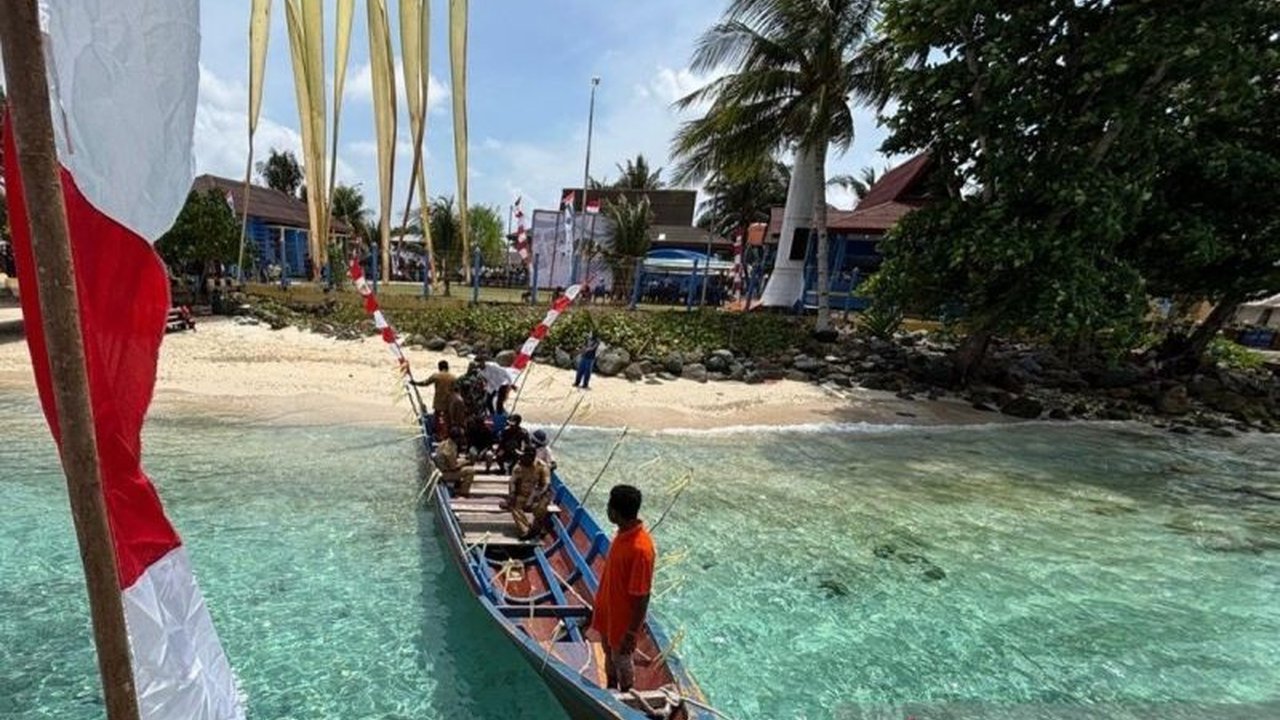 Gubernur Papua Barat Daya Elisa Kambu menyerukan masyarakat untuk menjaga Kelestarian Raja Ampat, salah satunya melalui pemanfaatan mooring system guna melindungi terumbu karang yang memukau.