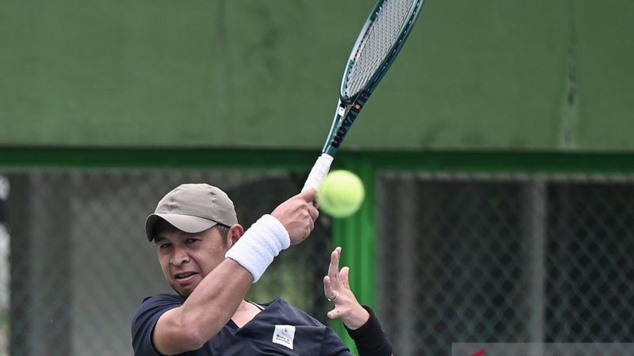 Petenis putri Indonesia, Aldila Sutjiadi, kini didampingi Christopher Rungkat sebagai pelatihnya, membawa sinergi ganda campuran peraih hattrick emas SEA Games ke Australian Open.