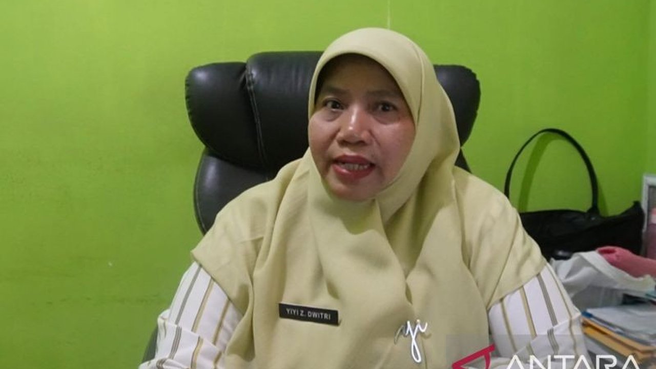 Dinas Perdagangan dan Perindustrian Kota Pangkalpinang melakukan inspeksi mendadak untuk menekan tingginya harga Minyakita yang mencapai Rp17.000 per kemasan, jauh di atas harga eceran tertinggi.