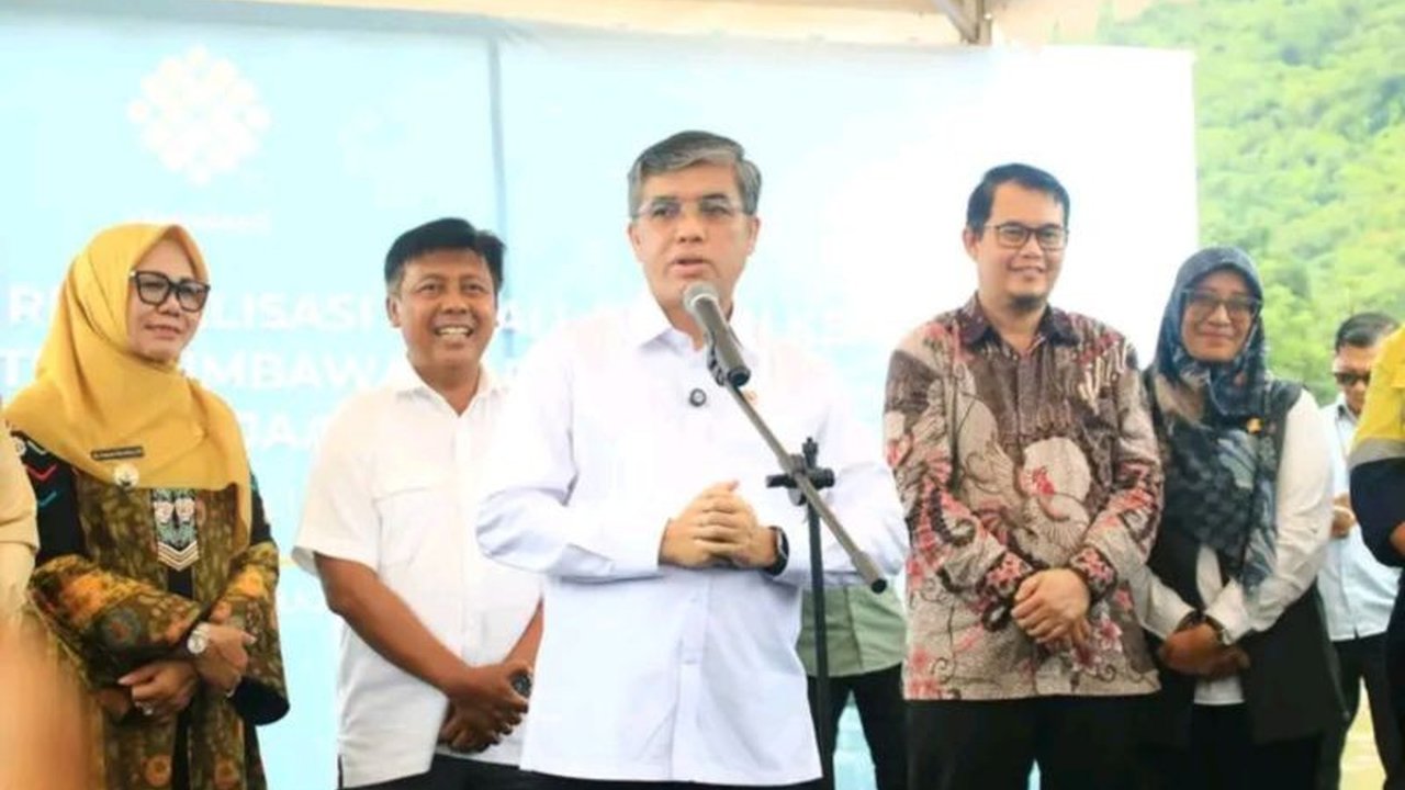 Menteri Ketenagakerjaan Yassierli menegaskan dukungan penuh terhadap revitalisasi Balai Latihan Kerja (BLK) di Sumbawa Barat, sebagai langkah strategis untuk mengoptimalkan pelatihan vokasi dan mendorong pertumbuhan ekonomi daerah.