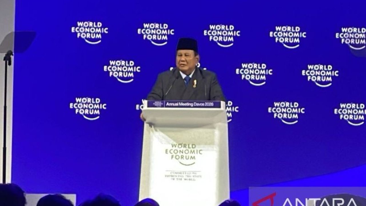 Presiden Prabowo Subianto menargetkan Digitalisasi Pendidikan di Indonesia dengan enam Interactive Flat Panel (IFP) per sekolah dalam tiga tahun, sebuah langkah strategis untuk masa depan bangsa yang diungkap di World Economic Forum.