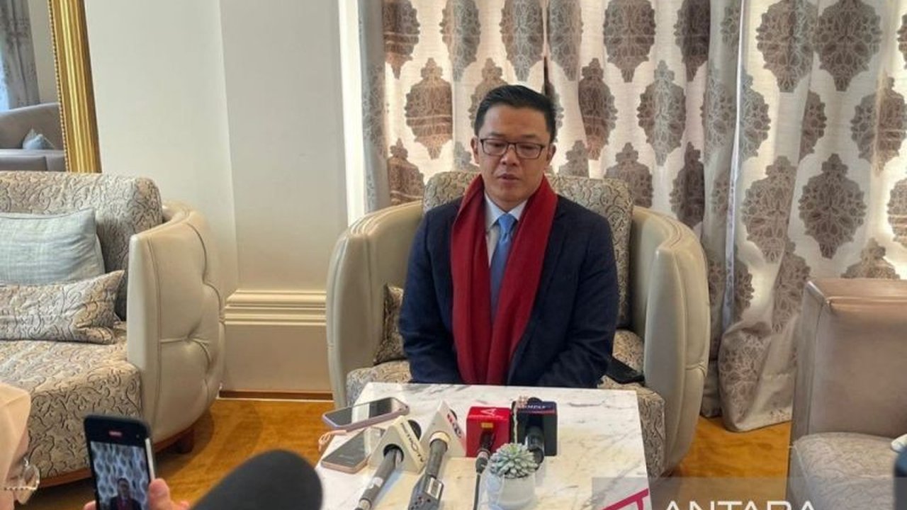 Menteri Luar Negeri Sugiono menegaskan bahwa pembentukan Board of Peace adalah inisiatif internasional untuk perdamaian Gaza, bukan untuk menggantikan peran PBB, dengan Indonesia turut bergabung.