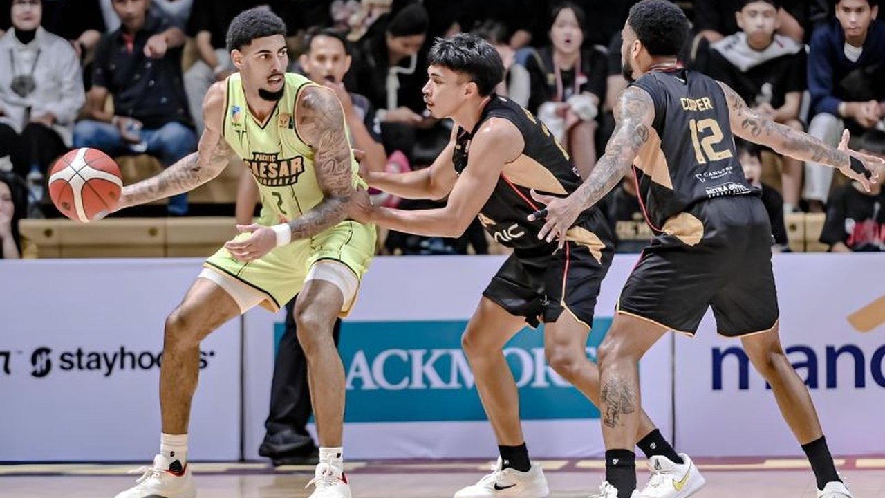 Dewa United Banten berhasil mengalahkan Pacific Caesar Surabaya dengan skor 92-82 dalam laga lanjutan IBL 2026, memperpanjang rekor kekalahan beruntun Pacific.