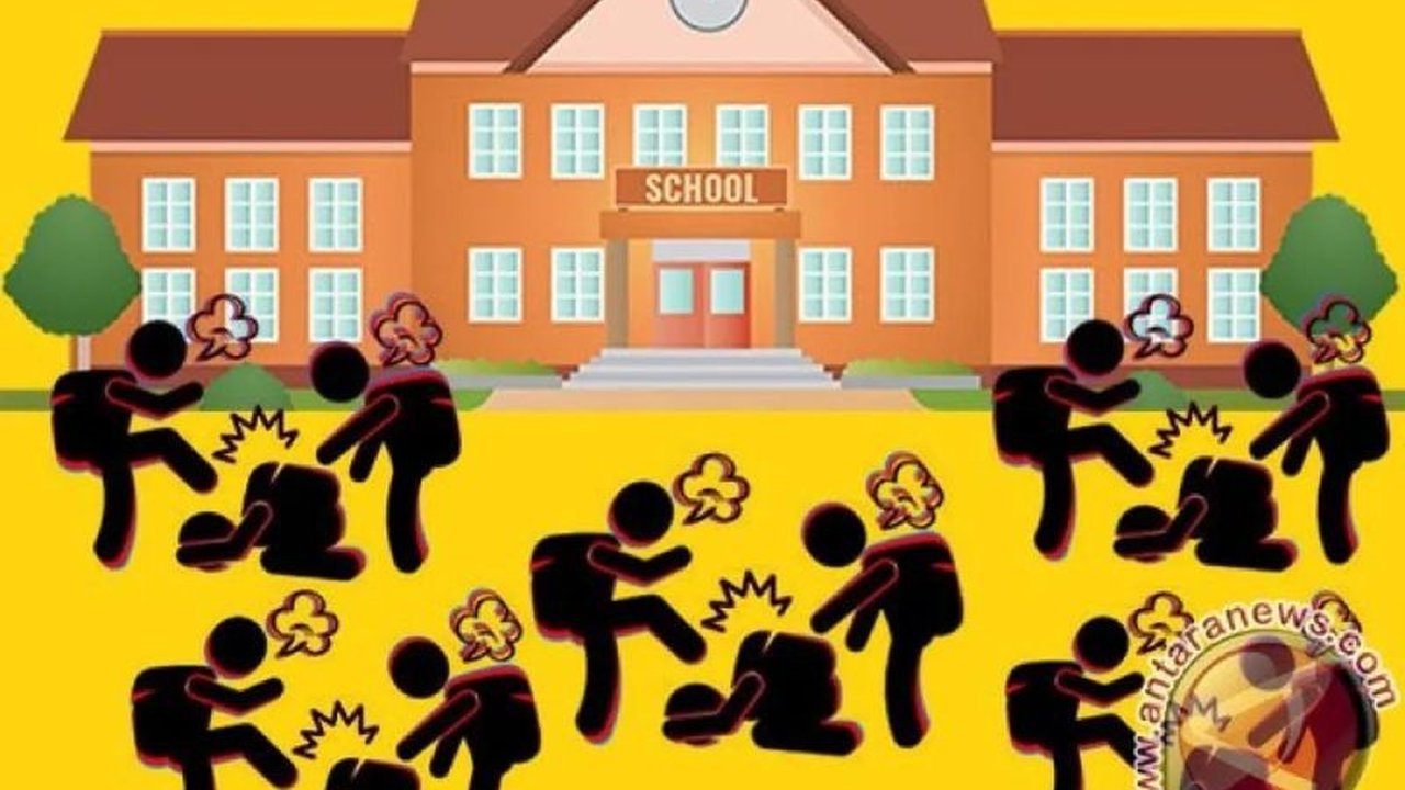 Polres Madiun Kota tengah menyelidiki dugaan pengeroyokan siswa SMAN 3 Taruna Angkasa oleh kakak kelasnya, dengan korban mengalami luka memar di sekujur tubuh, memicu perhatian publik.