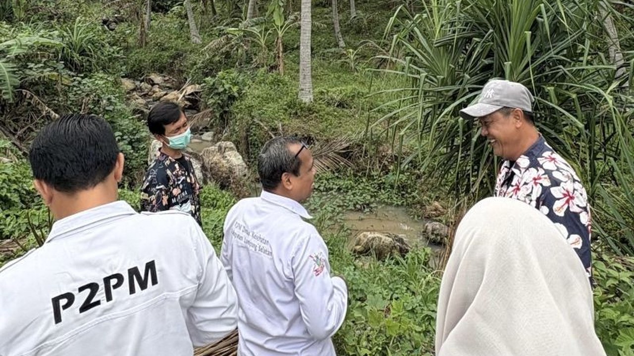 Dinas Kesehatan Lampung Selatan mengajak masyarakat untuk terus menjaga kebersihan lingkungan guna mempertahankan status Lampung Selatan Bebas Malaria yang telah tercapai dengan nol kasus sepanjang tahun 2025.