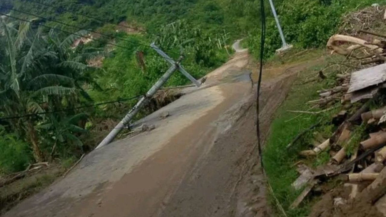 Cuaca ekstrem dengan angin kencang dan hujan lebat melanda Lombok Tengah pada pekan ketiga Januari 2026, menyebabkan 41 rumah rusak serta ratusan keluarga terdampak banjir, mendorong BPBD untuk segera bertindak.