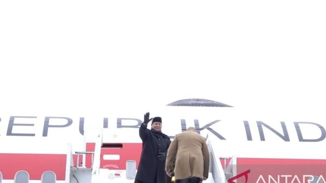Presiden Prabowo Subianto melanjutkan **kunjungan Prabowo ke Prancis** untuk memenuhi undangan Presiden Emmanuel Macron, menandai upaya penguatan hubungan bilateral strategis kedua negara.