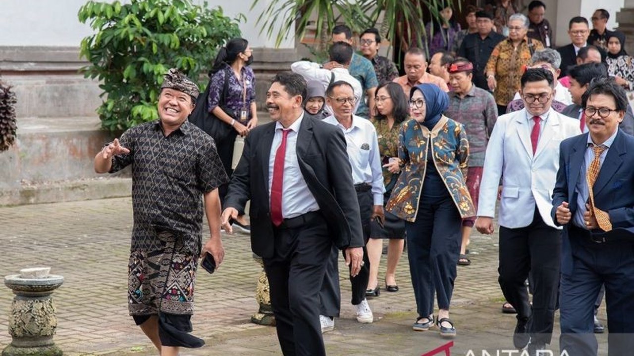 Bupati Bangli Sang Nyoman Sedana Arta memberikan dukungan penuh terhadap rencana pembukaan Prodi Kedokteran UHN Sugriwa, sebuah langkah strategis untuk memajukan kualitas kesehatan dan pendidikan di Bali.