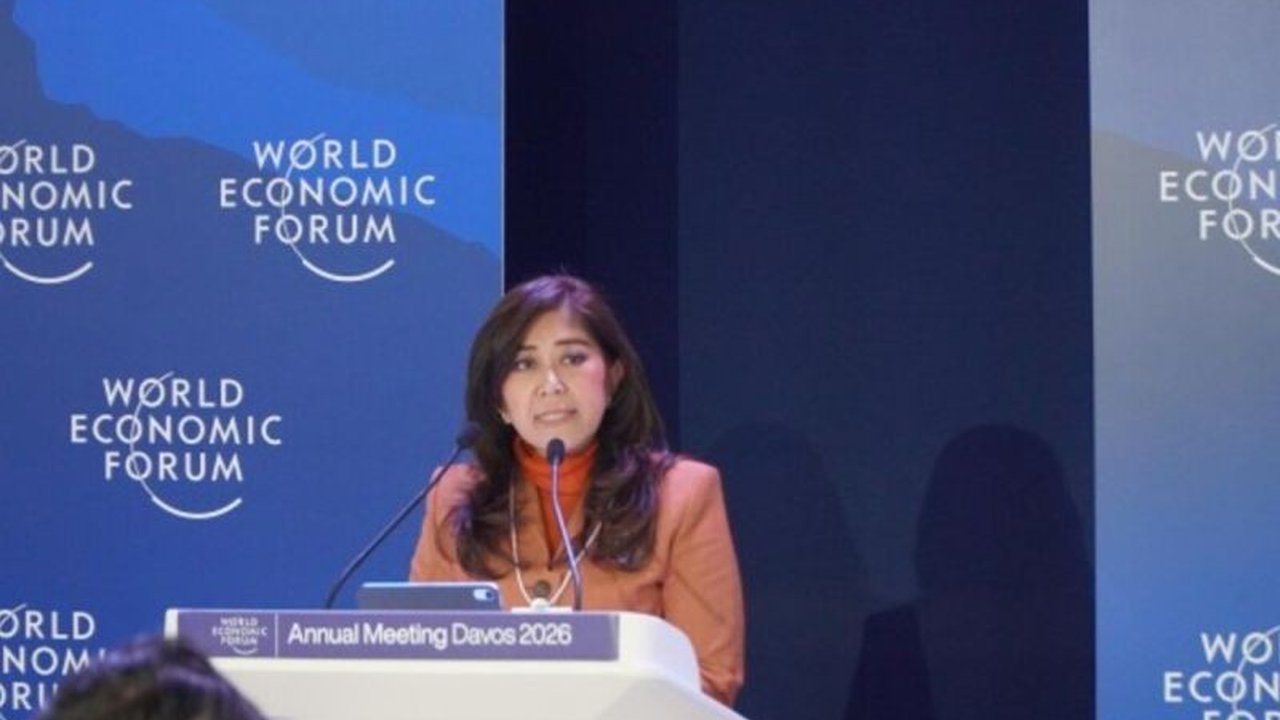 Menteri Komunikasi dan Digital (Menkomdigi) Meutya Hafid menegaskan aturan baru registrasi kartu seluler dengan biometrik hadir untuk mempersempit ruang kejahatan digital, memberikan kendali penuh kepada masyarakat, dan memastikan setiap nomor dapat diper