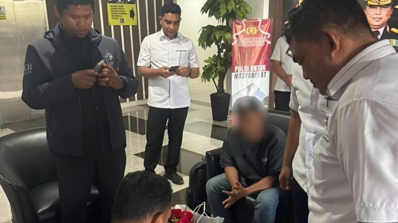 Divisi Hubinter Polri berhasil meringkus seorang WNI berinisial HS atas dugaan kasus TPPO Rohingya. Pelaku, yang merupakan residivis, ditangkap di Turki setelah memperluas jaringan transnasionalnya.