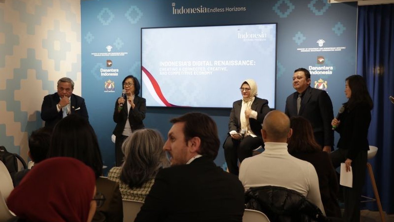 KADIN menekankan pentingnya sinergi pemerintah-swasta guna menggenjot investasi digital Indonesia, membahas potensi pasar, infrastruktur, dan kebijakan adaptif di Forum Ekonomi Dunia Davos.