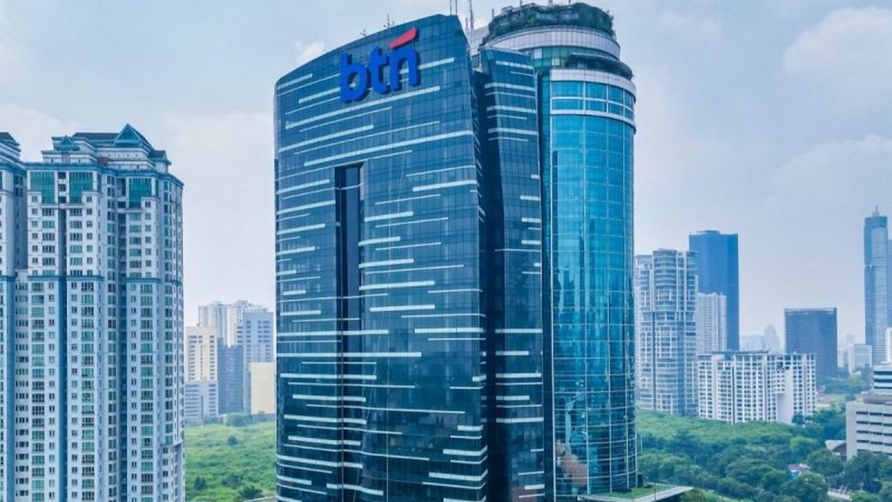 PT Bank Tabungan Negara Tbk (BTN) akan menggelar BTN Expo 2026 untuk memperkuat positioning sebagai bank yang melayani kebutuhan 'beyond mortgage', tidak hanya fokus pada KPR. Acara ini menampilkan beragam kegiatan menarik dan edukatif.