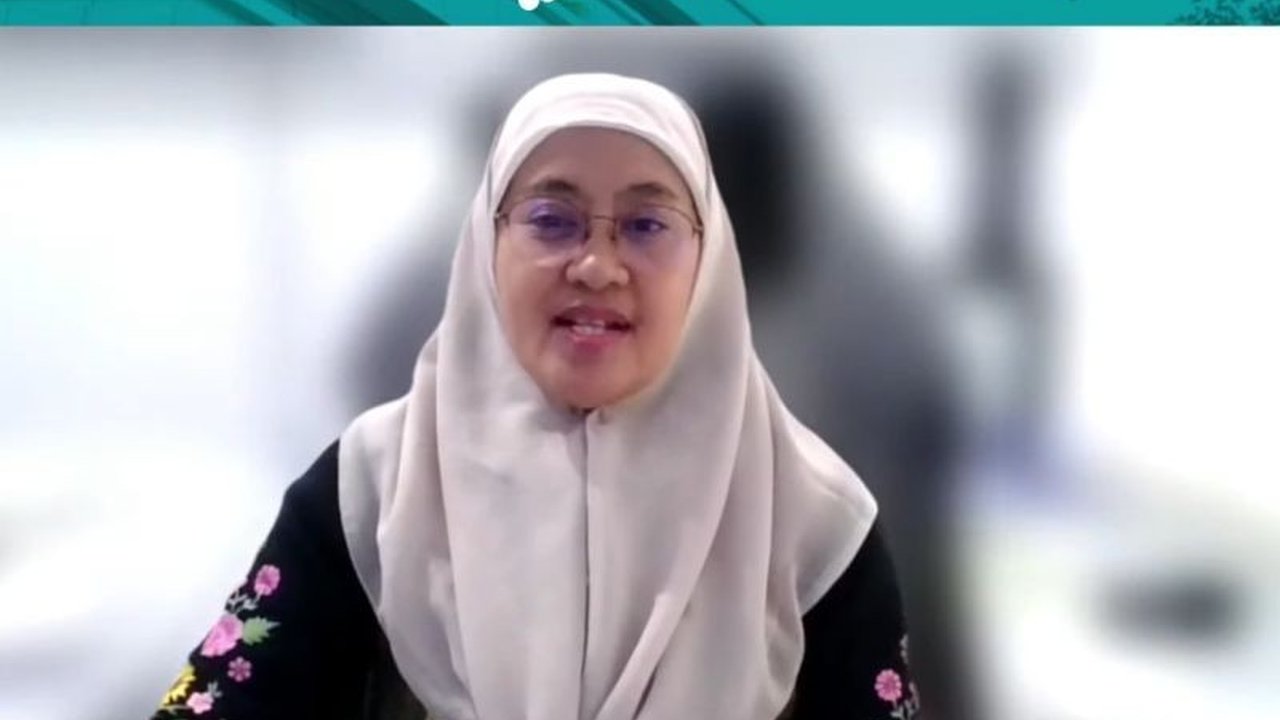 Dinas Kesehatan Pangkep meluncurkan beragam inovasi, termasuk Perahu Sehat Pulau Bahagia (PSBB), untuk memperluas cakupan program Cek Kesehatan Gratis (CKG) di wilayahnya yang memiliki topografi unik dan menantang.