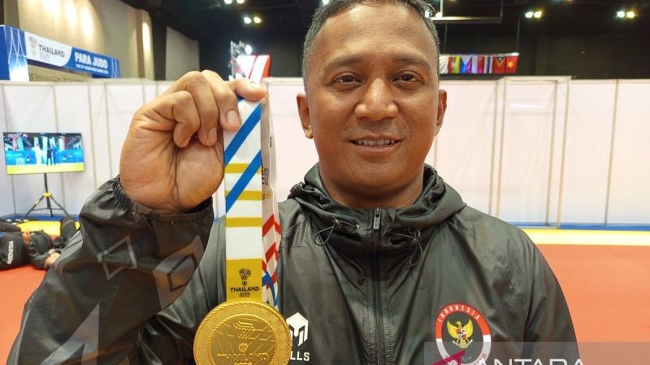 Atlet para judo asal Medan, Sahrul Sulaiman, berhasil menggetarkan matras ASEAN Para Games (APG) 2026 Thailand dengan meraih medali emas. Kemenangan Sahrul Sulaiman ini menjadi inspirasi bagi banyak pihak.