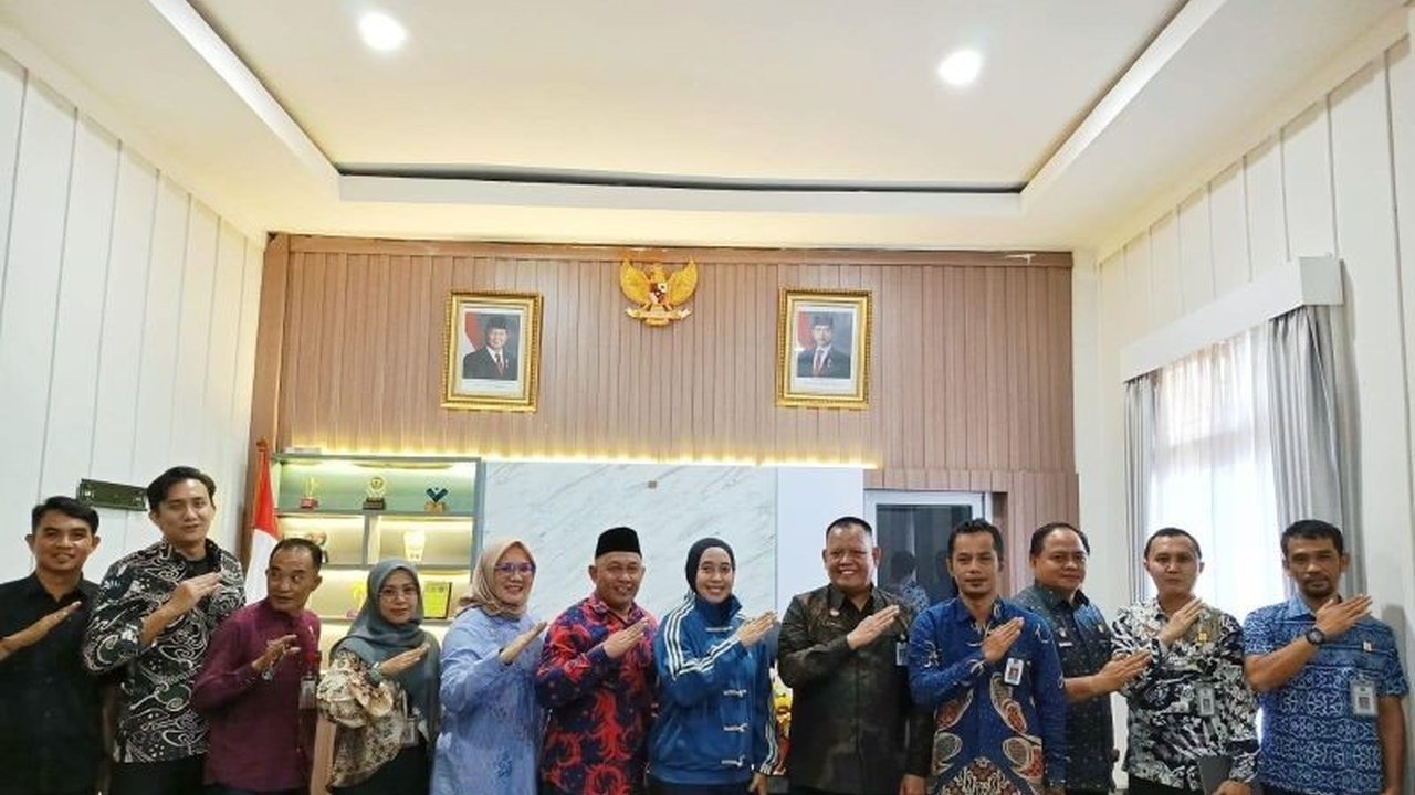 Kantor Wilayah Kemenkum Kepulauan Babel bersama Pemkab Bangka Tengah berkoordinasi untuk membentuk Perda Kekayaan Intelektual, langkah strategis guna memperkuat perlindungan KI dan memajukan ekonomi kreatif daerah.