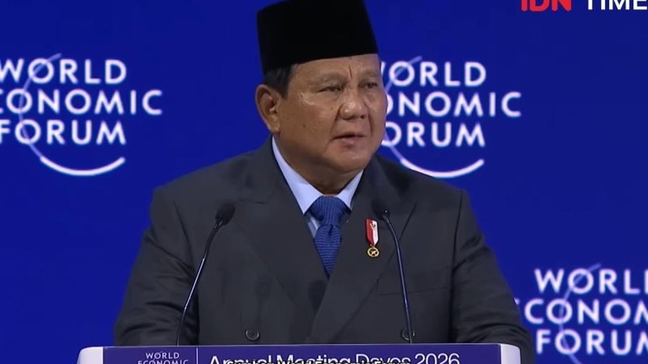 Presiden Prabowo Subianto menegaskan program Cek Kesehatan Gratis (CKG) bukan sekadar populer, melainkan langkah strategis untuk menghemat miliaran dolar AS dan meningkatkan produktivitas nasional.