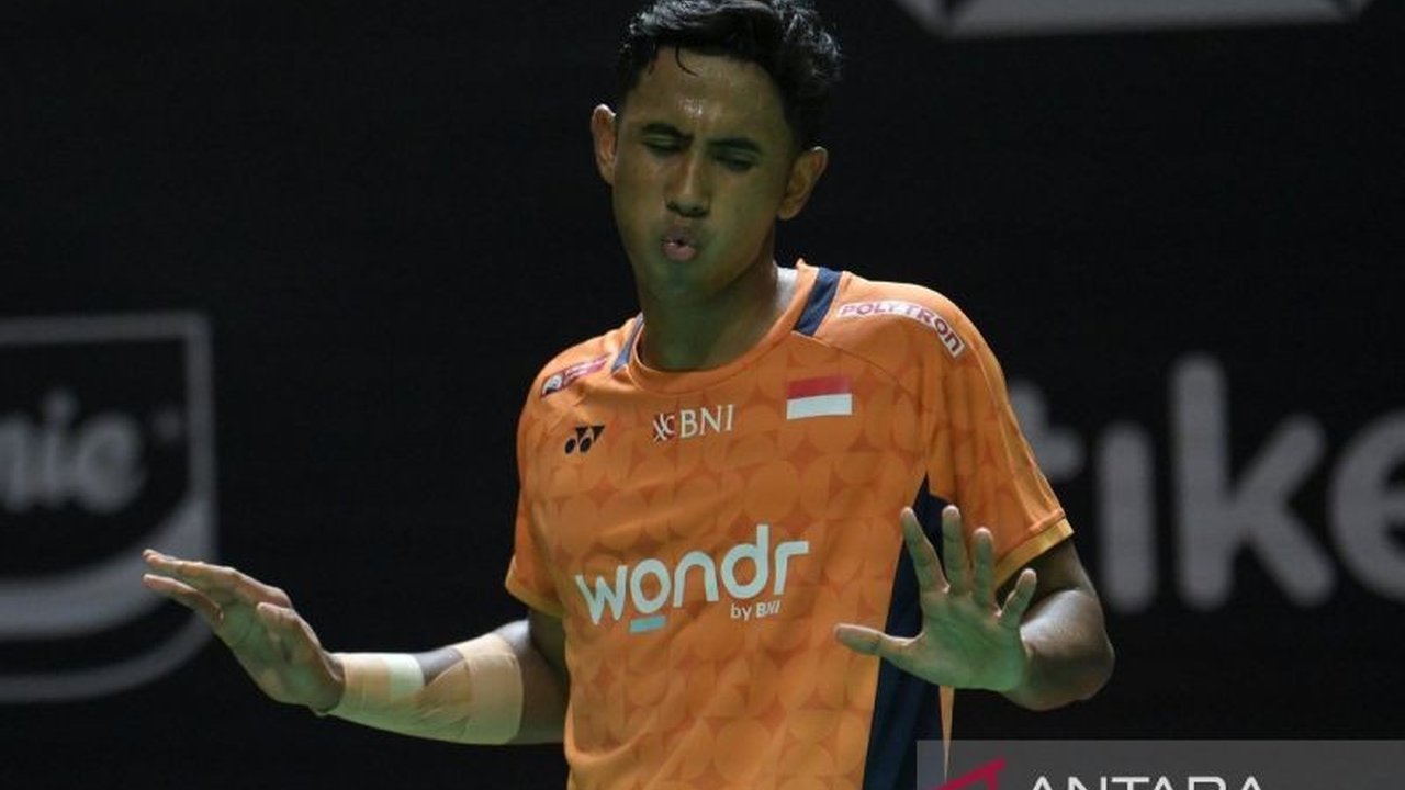 Tunggal putra tuan rumah, Alwi Farhan, berhasil melaju ke final Daihatsu Indonesia Masters 2026 setelah menundukkan wakil Taiwan. Alwi Farhan kini bertekad meraih gelar juara di hadapan publik Istora.