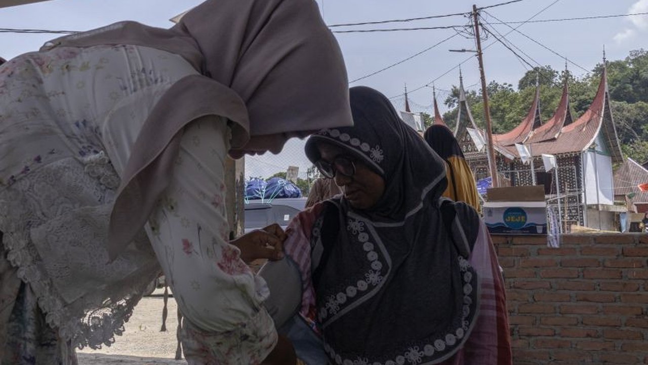 PT Profesional Telekomunikasi Indonesia (Protelindo) memperluas jangkauan layanan kesehatan gratis bagi masyarakat terdampak bencana hidrometeorologi di Sumatera Barat, menunjukkan komitmen perusahaan dalam membantu pemulihan pascabencana.