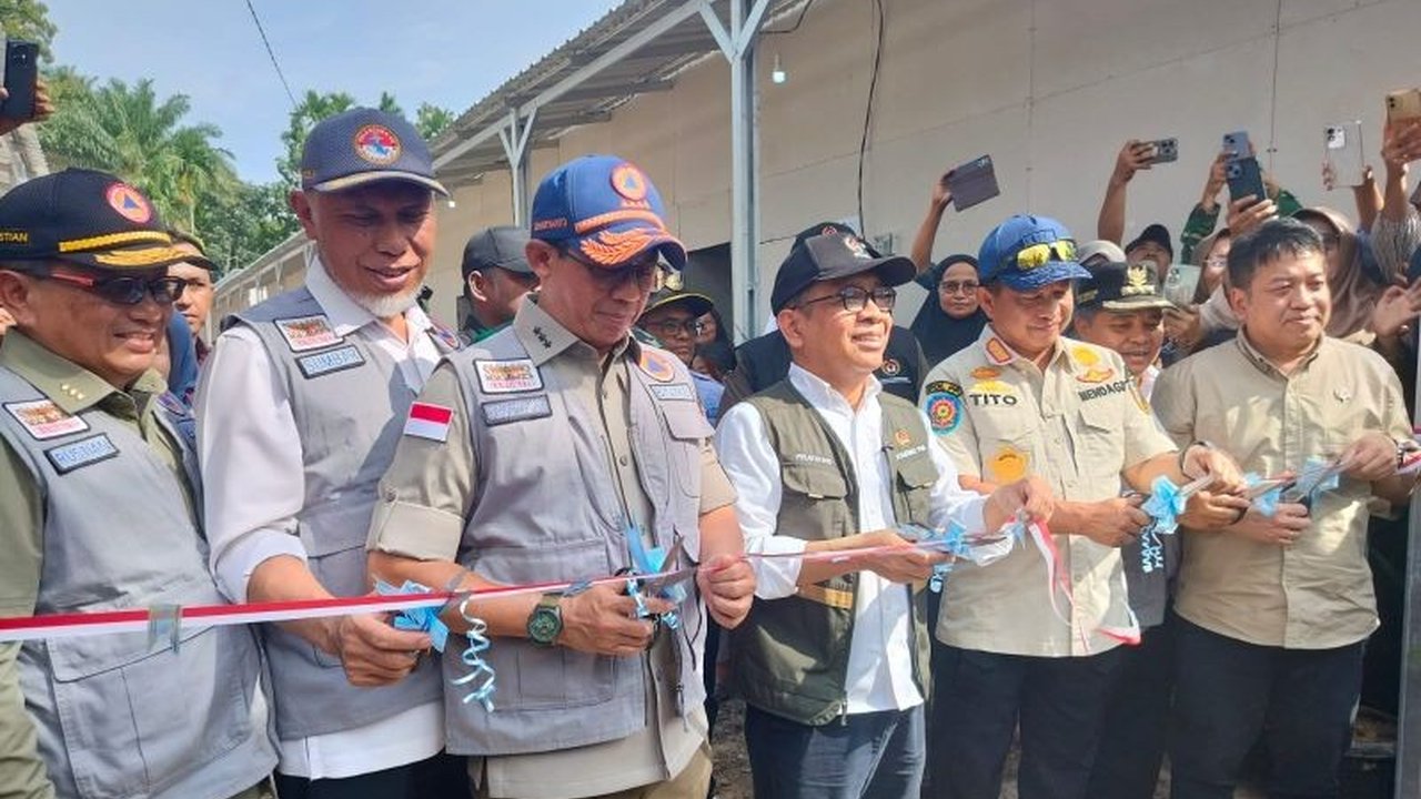 Menteri Koordinator Bidang Pembangunan Manusia dan Kebudayaan (Menko PMK) Pratikno menegaskan krusialnya Hunian Sementara Bencana agar korban tidak berlama-lama di pengungsian, sekaligus mempercepat pemulihan ekonomi dan sosial.