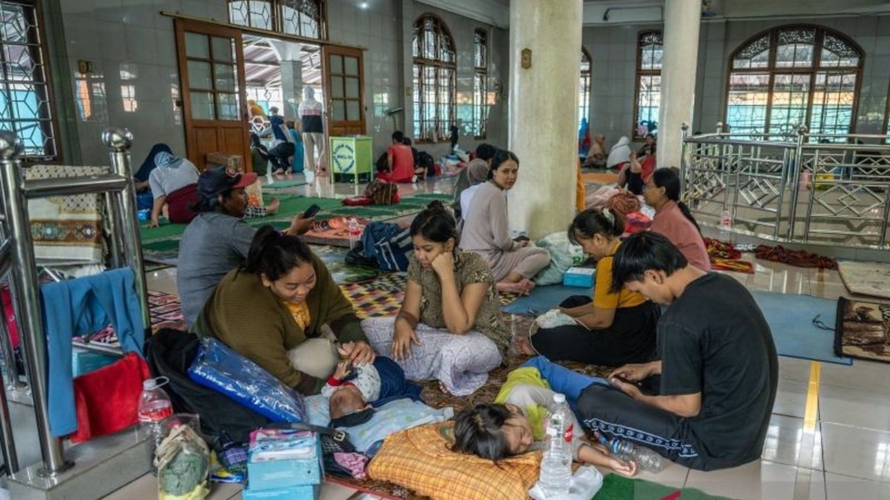Badan Nasional Penanggulangan Bencana (BNPB) memastikan fokus penanganan dan pemenuhan kebutuhan dasar bagi ribuan warga yang masih mengungsi akibat Banjir Jakarta di sejumlah wilayah terdampak.