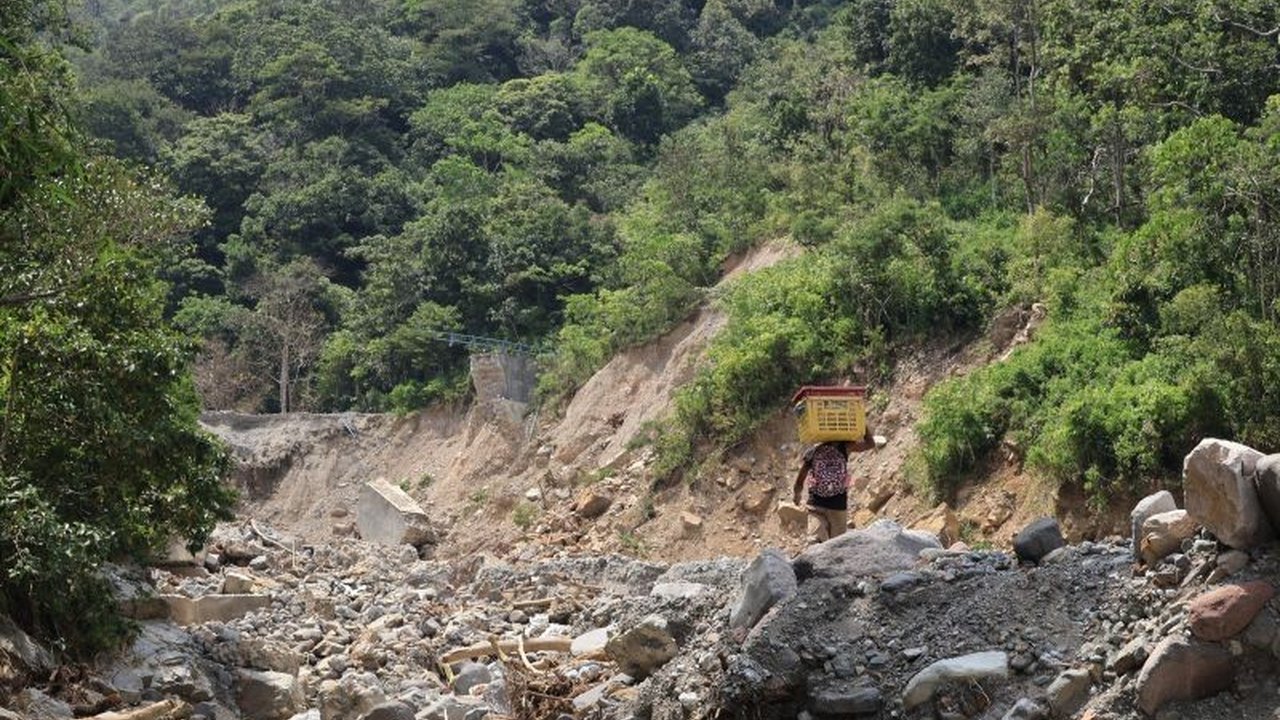 Pemerintah Kabupaten Tanah Datar kembali mengusulkan pembangunan sabo dam yang rusak akibat galodo, menegaskan komitmen terhadap perlindungan masyarakat dan infrastruktur vital.