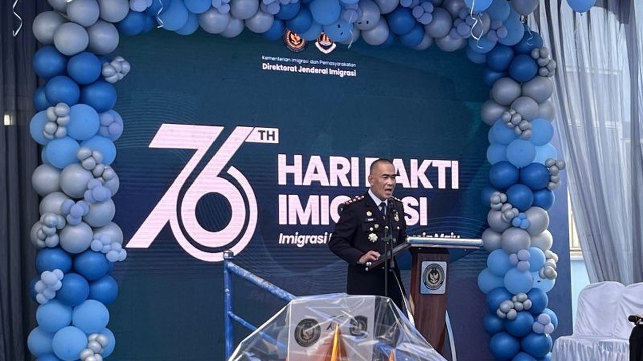 Kantor Imigrasi Kelas II Non TPI Kalianda sukses menerbitkan 14.024 paspor sepanjang tahun 2025. Capaian ini menegaskan komitmen Imigrasi Kalianda dalam pelayanan publik serta mendukung iklim investasi.