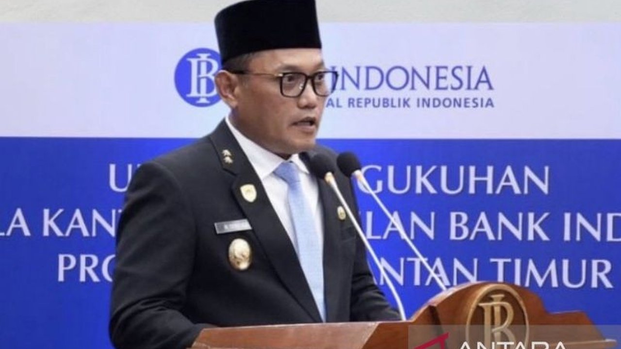 Pemerintah Provinsi Kalimantan Timur mengambil langkah tegas menempuh jalur hukum perdata dan pidana menyusul insiden tongkang tabrak Jembatan Mahulu, menegaskan komitmen menjaga aset vital publik.