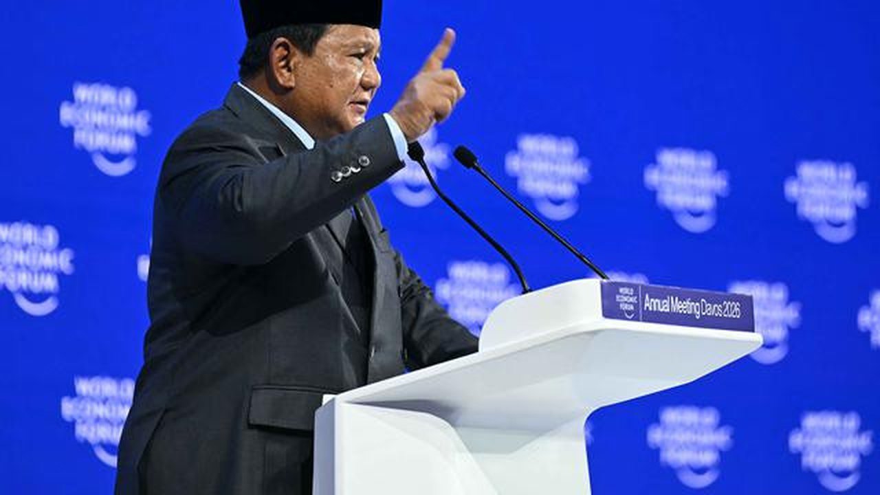 Dalam forum yang dihadiri para pemimpin dunia, pelaku usaha, hingga tokoh-tokoh dunia tersebut, Presiden Prabowo juga menegaskan komitmen Indonesia melawan berbagai praktik ilegal. Tampak dal