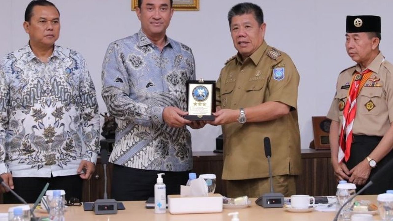 Kepala BNN RI Suyudi Ario Seto mengingatkan potensi Provinsi Kepulauan Bangka Belitung dimanfaatkan jaringan narkoba internasional karena posisi strategisnya, menjadikan wilayah ini rawan terhadap peredaran barang haram tersebut.