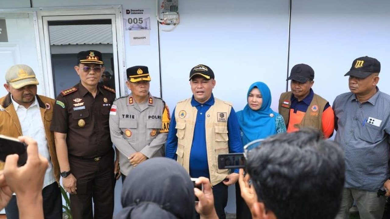 Ratusan kepala keluarga korban banjir bandang dan longsor di Kabupaten Aceh Utara kini bisa menempati hunian sementara. Penyerahan kunci hunian sementara Aceh Utara ini diharapkan mempercepat pemulihan pascabencana.
