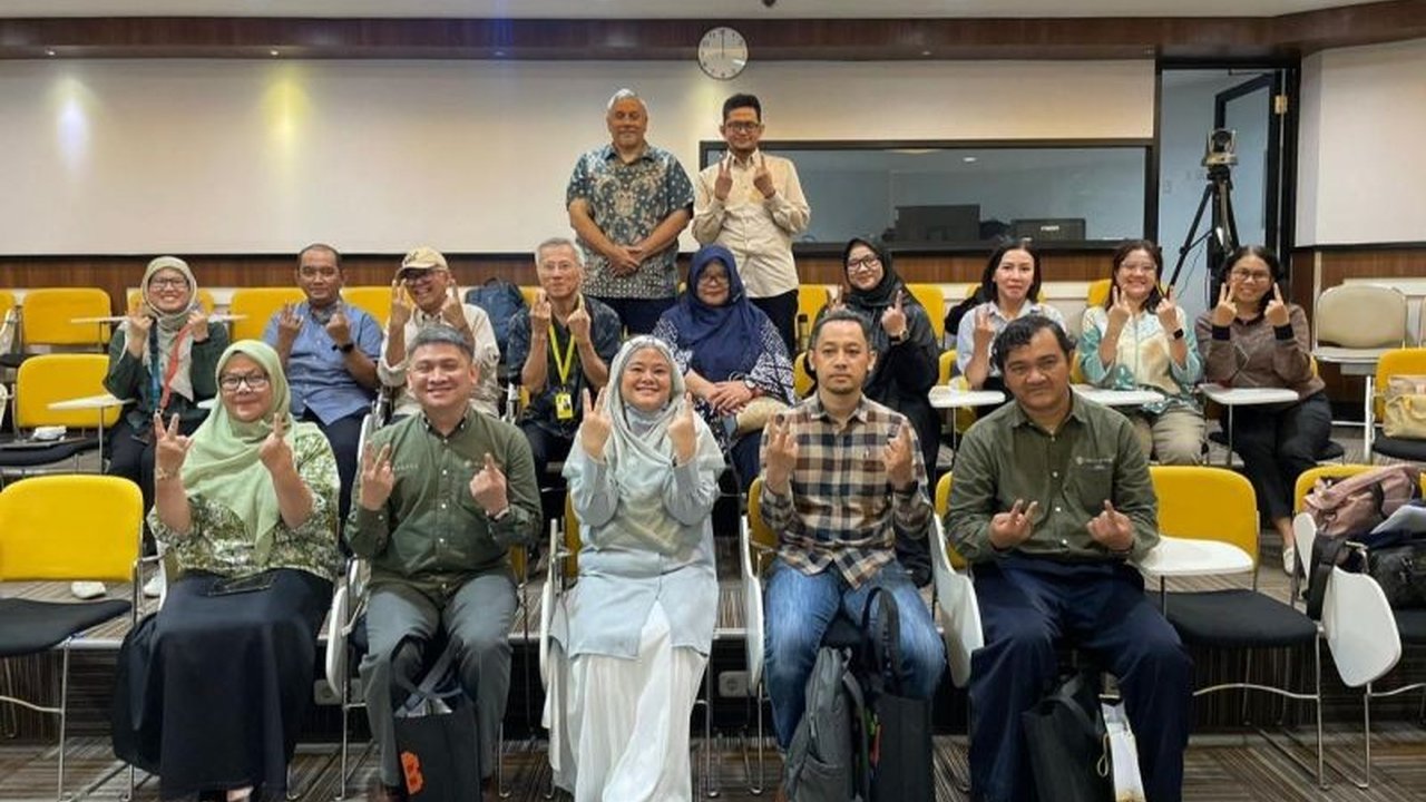 Fakultas Ekonomi dan Bisnis Universitas Indonesia (FEB UI) berkomitmen menyiapkan **dosen pembimbing unggul** melalui program terstruktur guna mendongkrak capaian prestasi mahasiswa di ajang nasional.