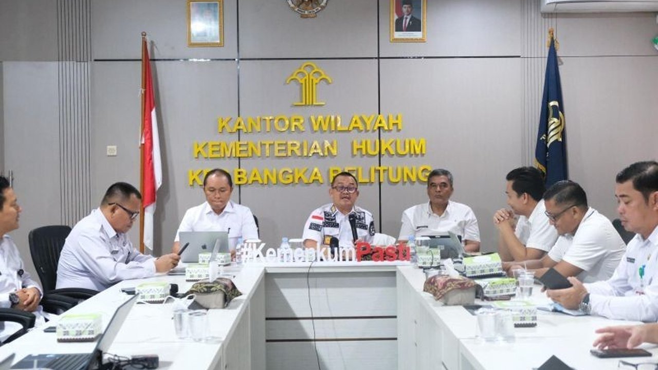 Kantor Wilayah Kementerian Hukum Kepulauan Bangka Belitung mengharmonisasikan Ranperda RTRW Bangka Tengah 2026-2046 dan Ranperkada Hak Keuangan DPRD, memastikan keselarasan regulasi daerah dengan sistem hukum nasional dan menjawab kebutuhan masyarakat.