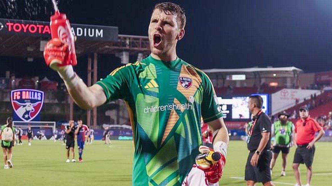 Maarten Paes tampil apik saat FC Dallas menang 2-0 atas St. Louis dalam lanjutan MLS 2024, Minggu (16/6/2024) pagi WIB. (Dok. FC Dallas)