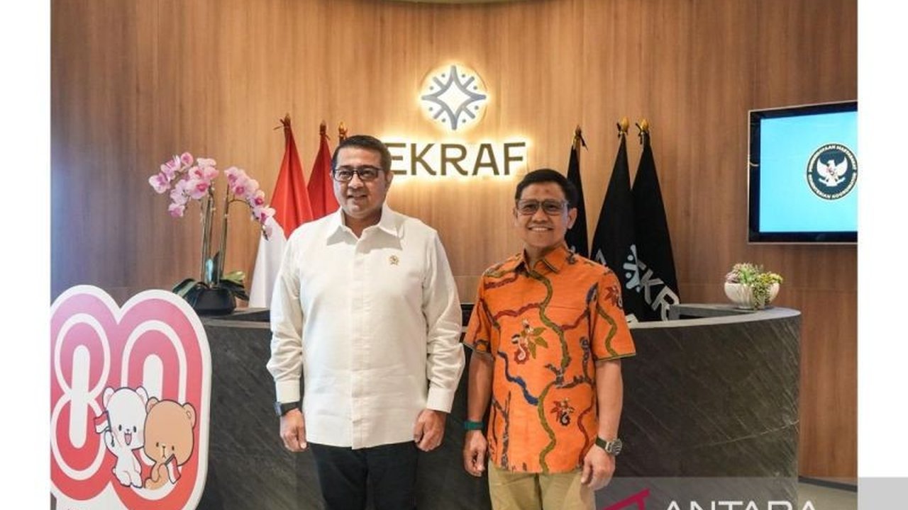 Menteri Koordinator Bidang Pemberdayaan Masyarakat (Menko PM) Abdul Muhaimin Iskandar menekankan peran vital ekonomi kreatif untuk membangkitkan kembali masyarakat terdampak bencana, khususnya di Sumatra.